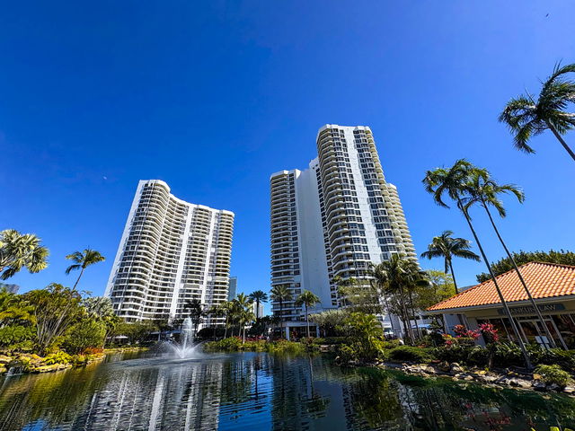 Mystic Pointe Tower 100  photo 3